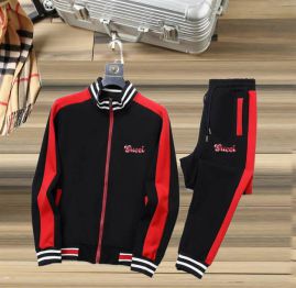 Picture of Gucci SweatSuits _SKUGucciM-3XL12yn2028446